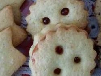BISCOTTINI CON MARMELLATA